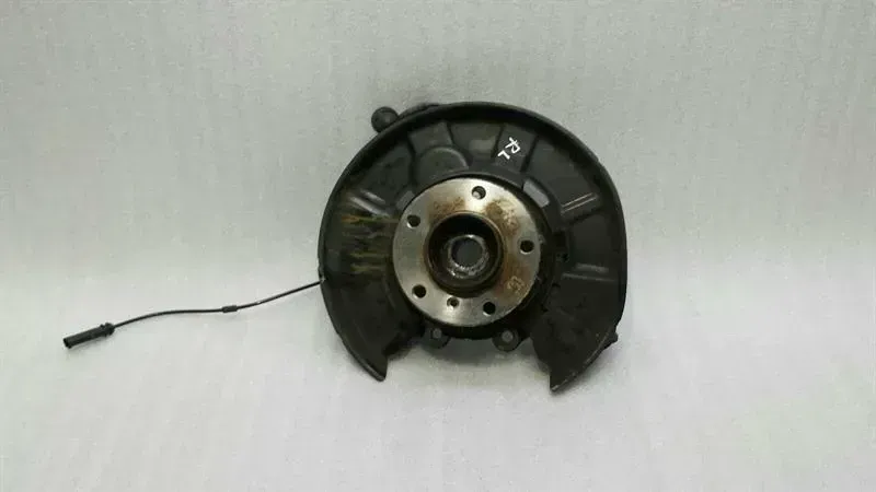 BMW 1 Series F20 Left Rear Hub 6792515 Wheel Bearing Housing Rear Left