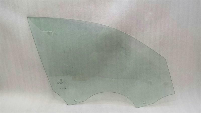 BMW 1 Series F20 Right Front Door Glass 7242564 Front Right Door Glass