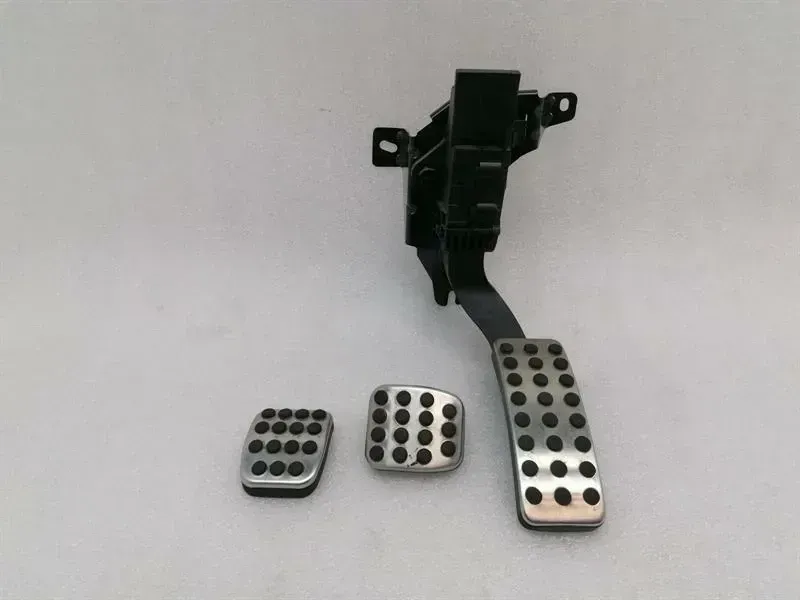 Mercedes CLA W117 C117 Throttle Pedal (Electrical) A2463001904 Throttle Pedal