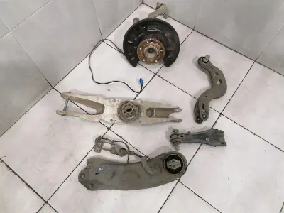 Mercedes CLA W117 C117 Right Rear Hub A2463503641 Wheel Bearing Case Rear Right