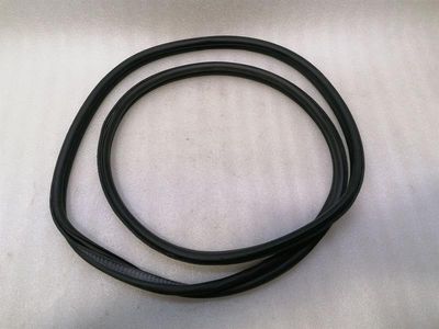 BMW i8 Hybrid Boat Lid Seal 51007404717 Boot Lid Gasket