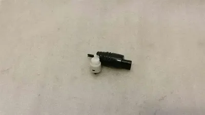 Mini Cooper F56 F45 G31 Washer Fluid Pump 7388349 Washer Water Pump