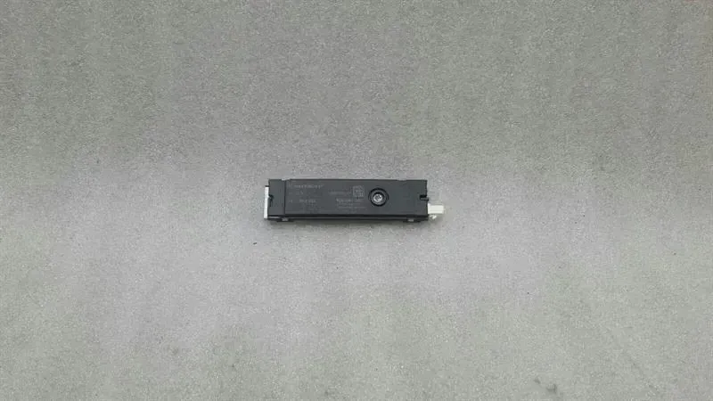 Mercedes A Class W176 Aerial / Antenna A1668200689 Antenna