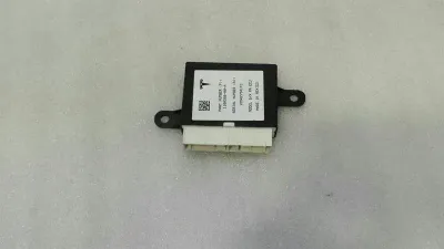 TESLA MODEL S 75 Park Assist Module 1100308-00-A Steuergerät PTS ECU