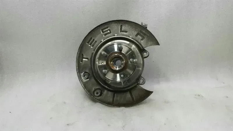 Tesla Model S 75 Right Rear Hub 1042507-00-B Wheel Bearing Housing Rear Right