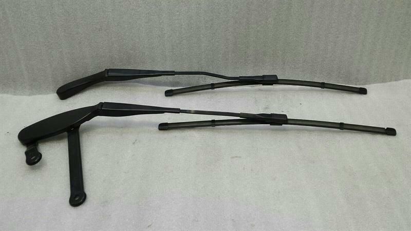Mercedes C Class W205 RHD Wiper Arm A2058208401 Right Hand Drive Set.
