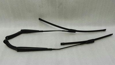 Audi A3 8V Facelift RHD Wiper Arm Set 8V2955407B Right Hand Drive