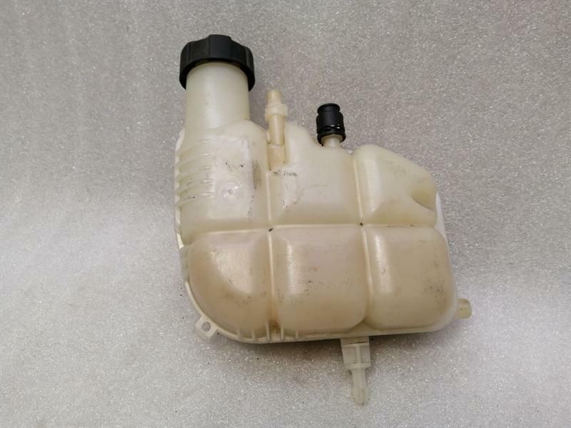 BMW X1 F48 Expansion Tank Reservior 7617362 Expansion Tank Coolant