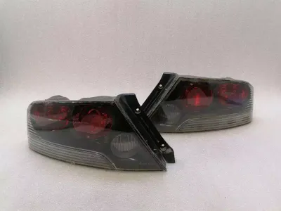 Mitsubishi Evolution VII 7 EVO Rear Light Stanley P2826R Tail Light Set OEM