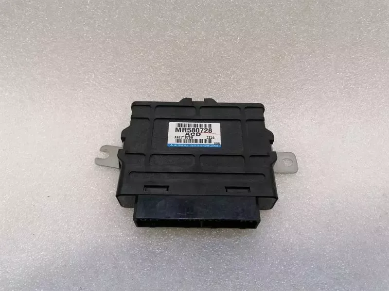 Mitsubishi Lancer Evolution VII 7 EVO Electronic Module MR580728 Control Unit