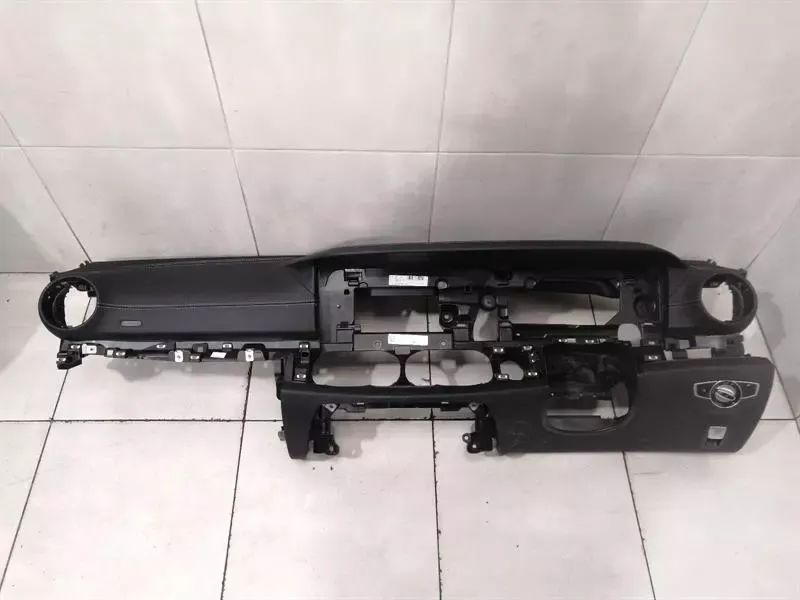 Mercedes CLS C257 W257 Dashboard A2136800105 9K00 HEAD UP RIGHT HANDLE RHD