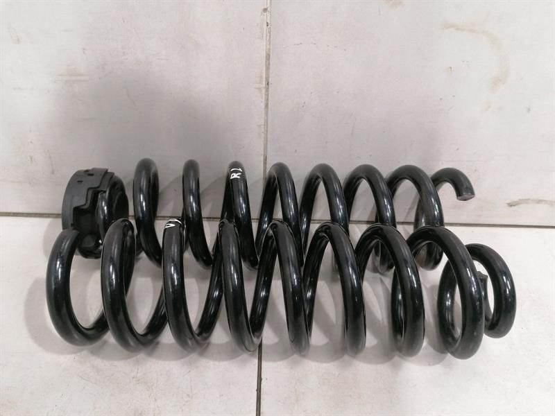 Mercedes CLS C257 W257 coil spring rear A2133240804 suspension spring rear