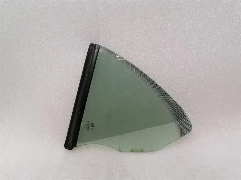 Porsche 911 997 left rear 1/4 glass 99754311111 door window 1/4 rear LH