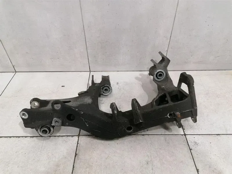 Porsche 911 997 subframe rear 99733115104 left turbo axle frame rear axle