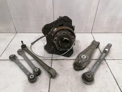 Porsche 911 996 Right Rear Hub Set 99633111206 Wheel Bearing Housing Rear Right