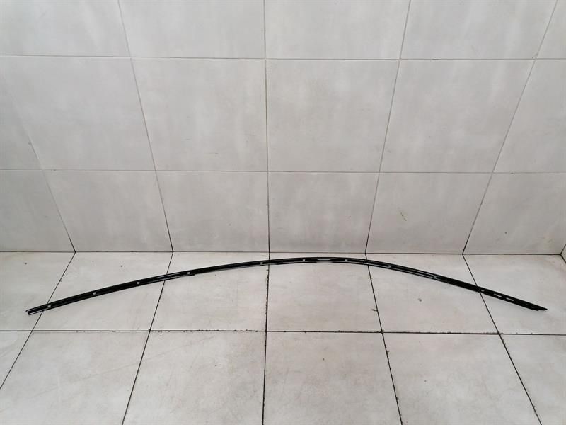 Audi E-Tron GT Roof Moulding Right 4J3853262 Roof Frame Bar Right