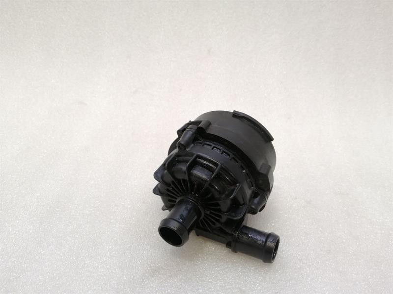 Audi E-Tron GT additional cooling pump 9J1965567B coolant pump pump