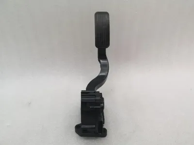 Tesla Model 3 Long Range Throttle Pedal (Electrical) 1020792 Throttle Pedal