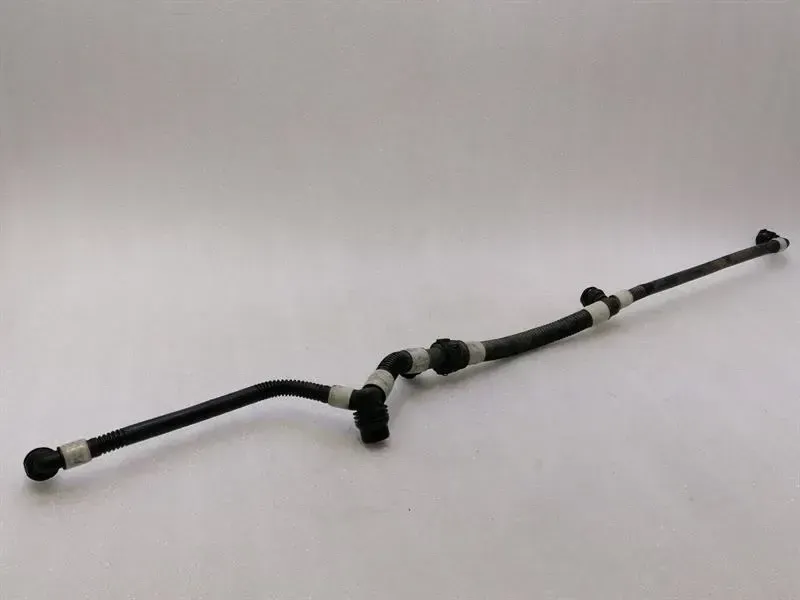 Tesla Model 3 Standard Range Cooling Pipe 1077576-00-E Coolant Hose