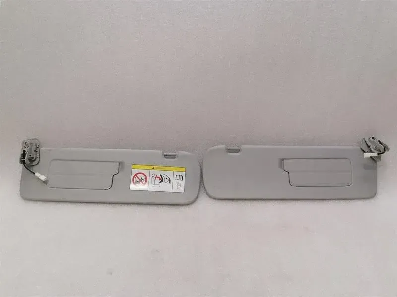 Tesla Model 3 Standard Range Sun Visor 1088738-06-F Sun Visor Visor Set