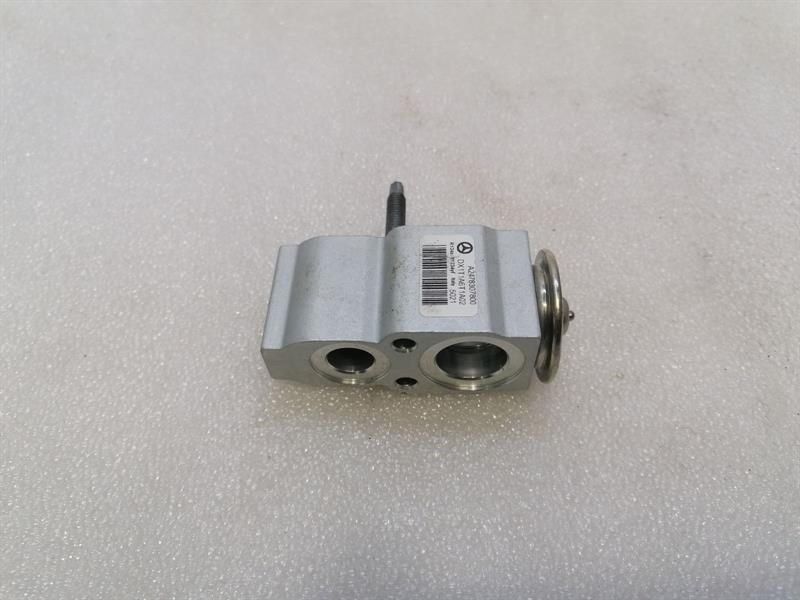 Mercedes EQA H243 EQA350 A2478307800 A/C * EXPANSION VALVE