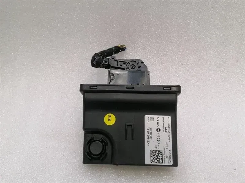 Porsche Taycan 9J electronic module TME 4KE965429J control unit thermal management