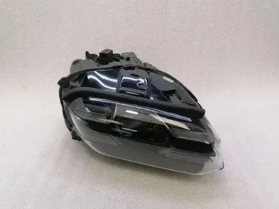 Porsche Taycan 9J Right 9J1941060F Headlight Headlamp Right Matrix PDLS +