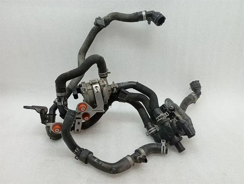 Porsche Taycan 9J Cooling Pipe 9J1815567 Coolant Hose Hose 9J1965567E