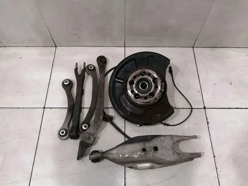 Mercedes SL R230 Right Rear Hub Set A2303505408 Wheel Bearing Housing Rear Right