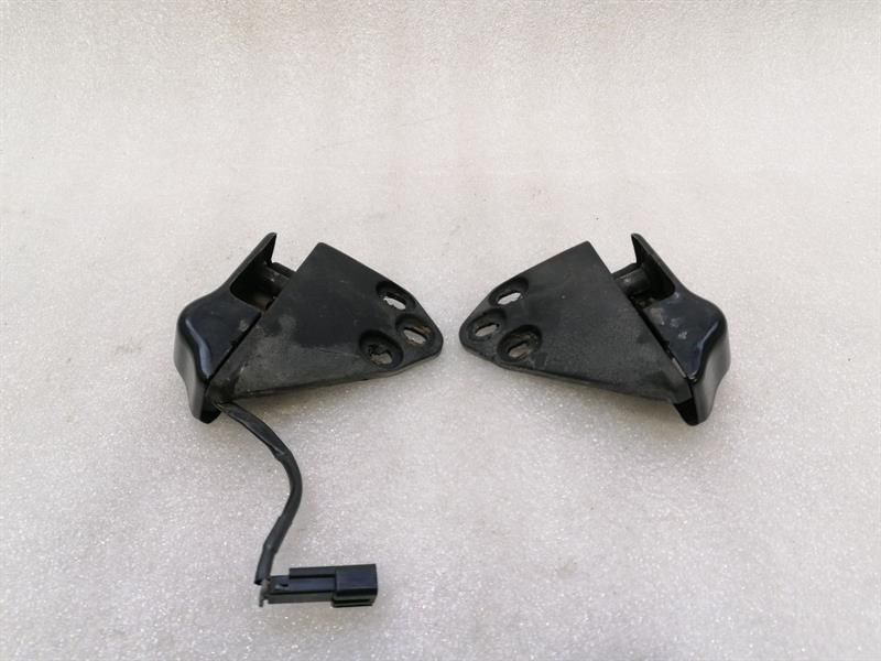 FERRARI F355 F129 SPIDER 63682700 TOP LOCKING STRIKER PLATE