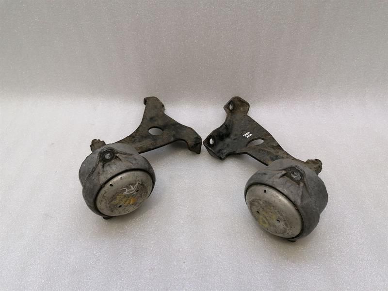 Porsche Cayman 987 engine mount set 98637504902 engine mount set