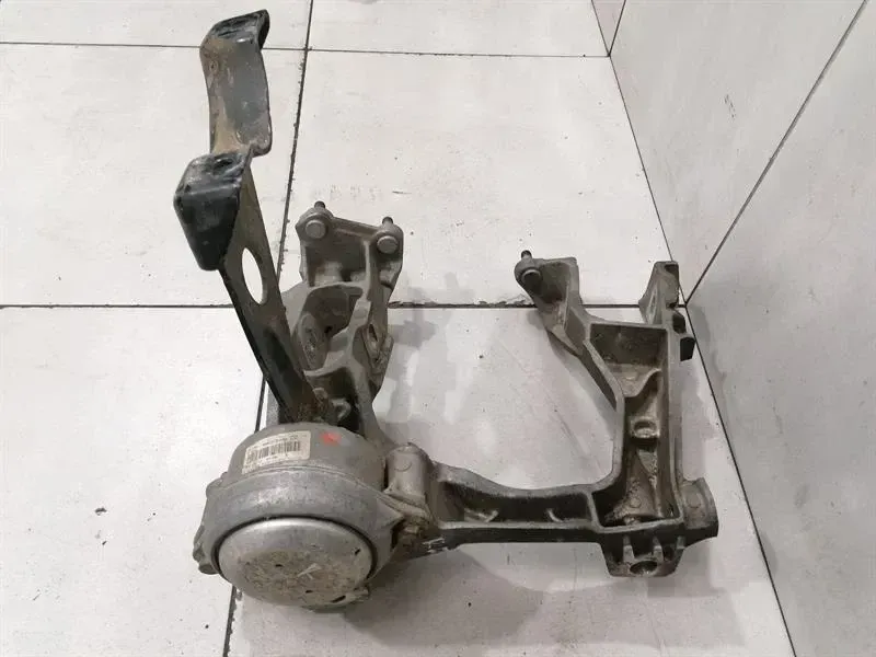Porsche Cayman 987 Right Subframe + Gearbox Mount 9A137504220 Transmission Holder Re
