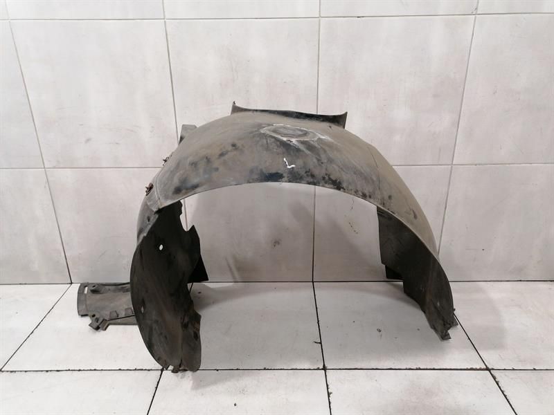 Porsche 911 996 Front Left Arch Plastic 99650410300 WHEEL RUN COVER Front Left