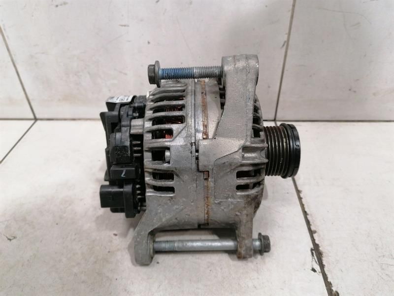 Porsche 911 996 Alternator 99760301206 Alternator