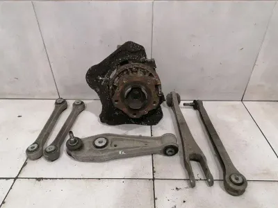 Porsche 911 996 right rear hub 99633111206 wheel bearing housing rear right