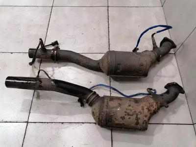 Porsche 911 996 Catalytic Converter Set 99611302157 Catalyst Set
