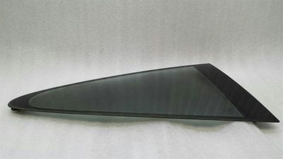 Porsche 911 997 right rear 1/4 glass 99754311200 door window 1/4 rear right