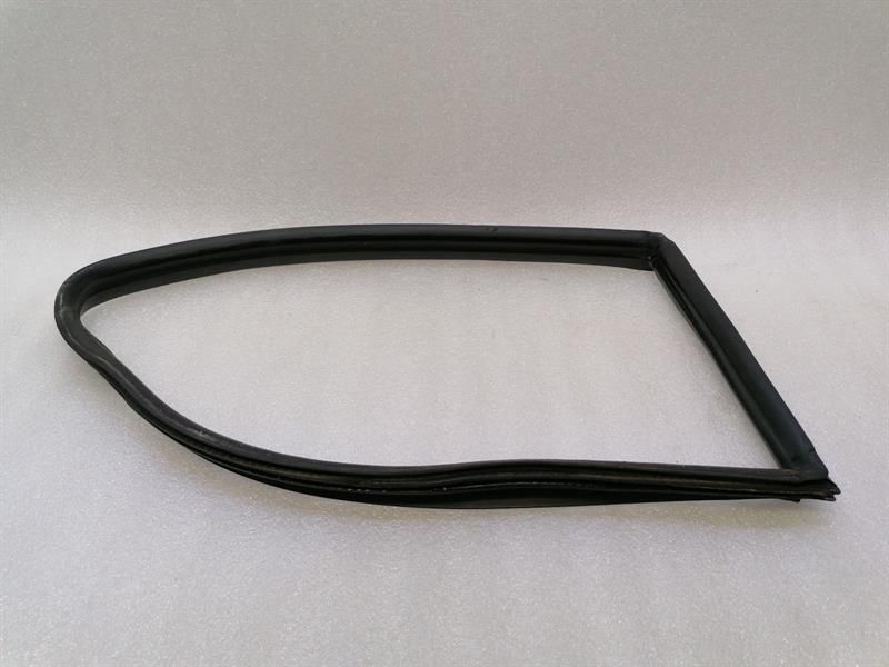 Porsche 911 996 Right Glass Seal 99654332601 Seals (TARGA) 1/4 GLASS Re
