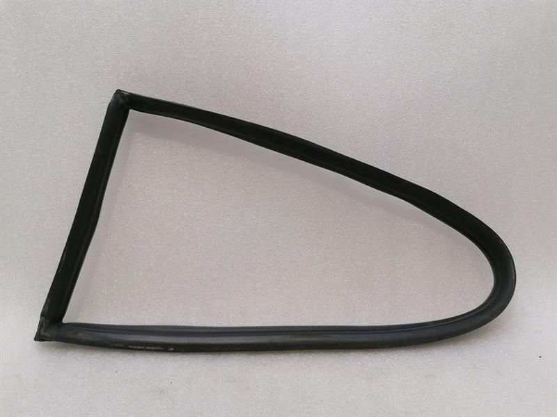 Porsche 911 996 Rear Left Seal 99654332500 Gasket Disc Rear Left Coupe