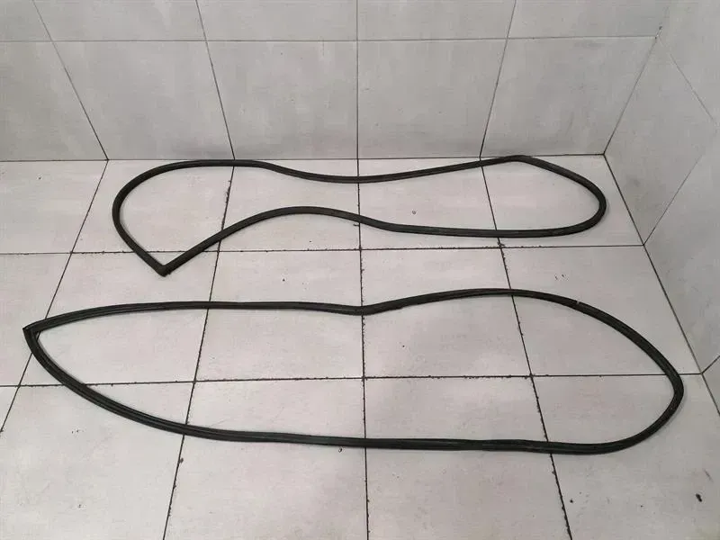 Porsche 911 993 coupe door seal set 96453109500 door seals set