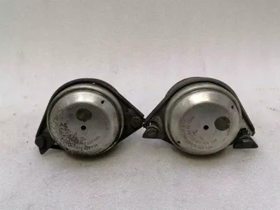 Porsche 911 993 engine mount set 96437504900 engine mount set