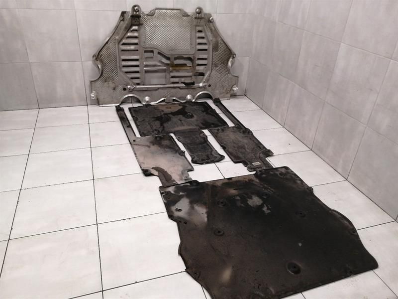 Porsche Boxster 718 Undertray 982825213c Underfloor Trim