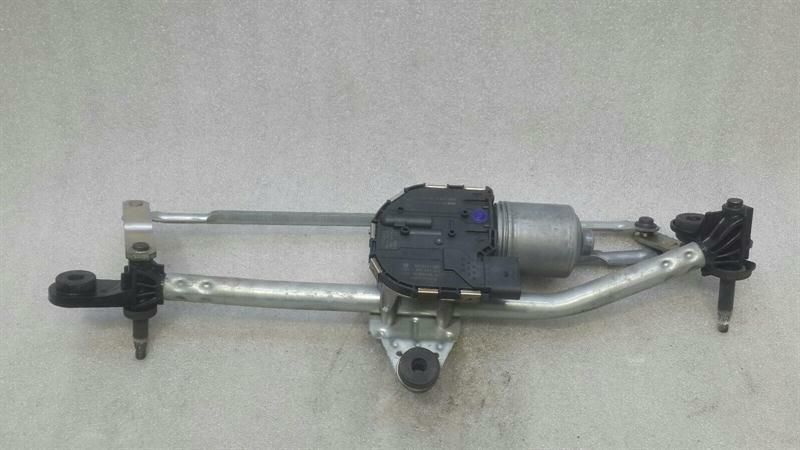 Audi S3 8V RHD front Wiper engine 8V2955119C right handlebar