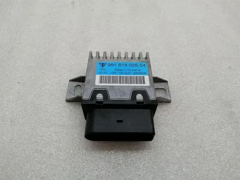 Porsche Cayman 718 GT4 Electronic Module 99161802504 ECU FUEL PUMP