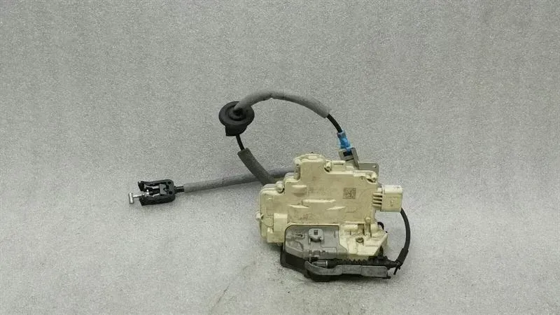 Audi S3 8V rear right door lock 4G0839016A door lock rear right