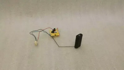 Audi S3 8V Fuel Transmitter Unit 5Q0919673J Fuel Transmitter Fuel Level Sensor