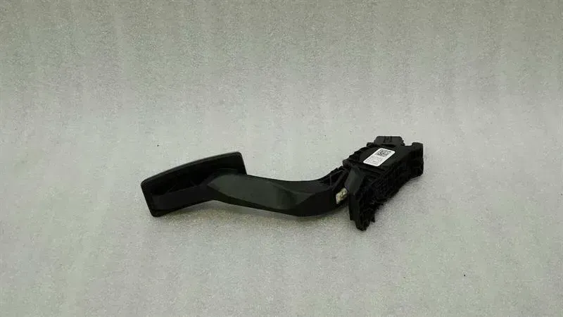 Audi S3 8V gas pedal (electrical) 5Q2723503D right handlebar RHD