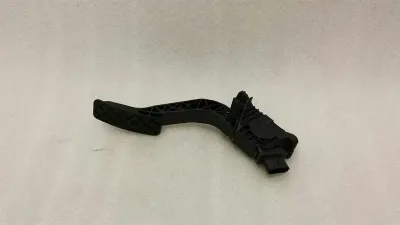 Audi TT 8S RHD gas pedal (electrical) 5Q2723503D right hand drive