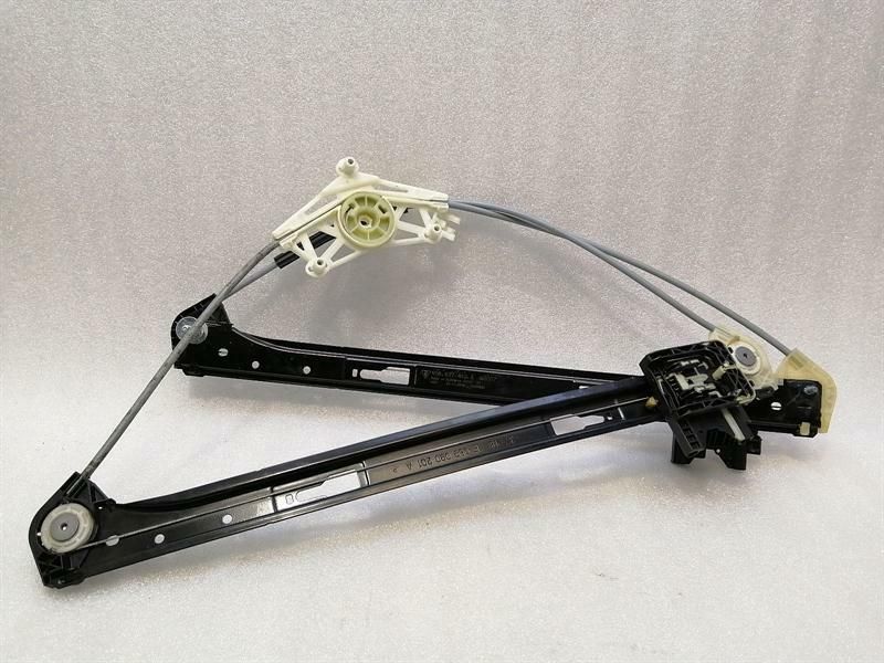 Porsche Macan 95B Right Front Door Winder 95B837462A Front Right Window