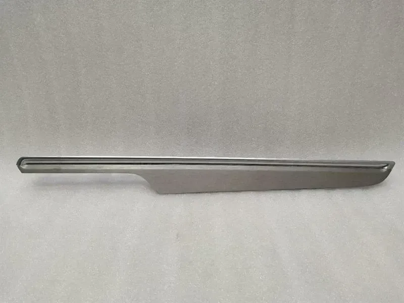 Porsche Macan 95b rrh Door Trim Veneer 95B867062H Molding Rear Right